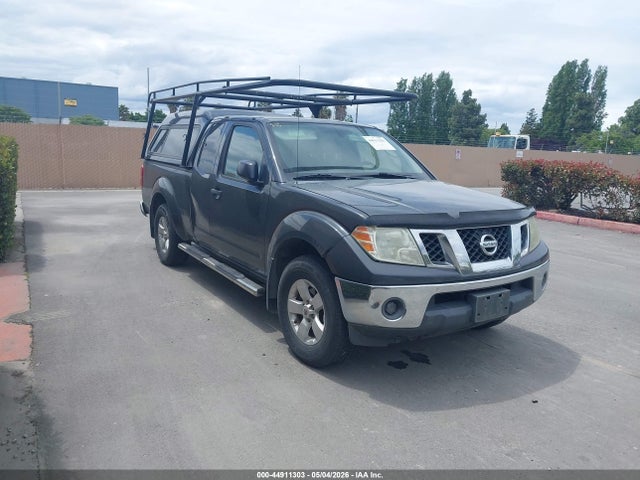 2011 NISSAN FRONTIER SV