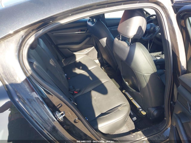 صورة 8 لـ 2022 Mazda MAZDA3 SELECT