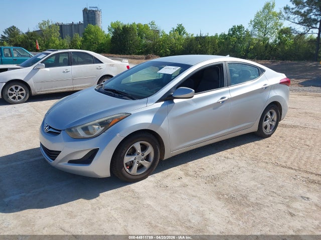 HYUNDAI ELANTRA SE - 2