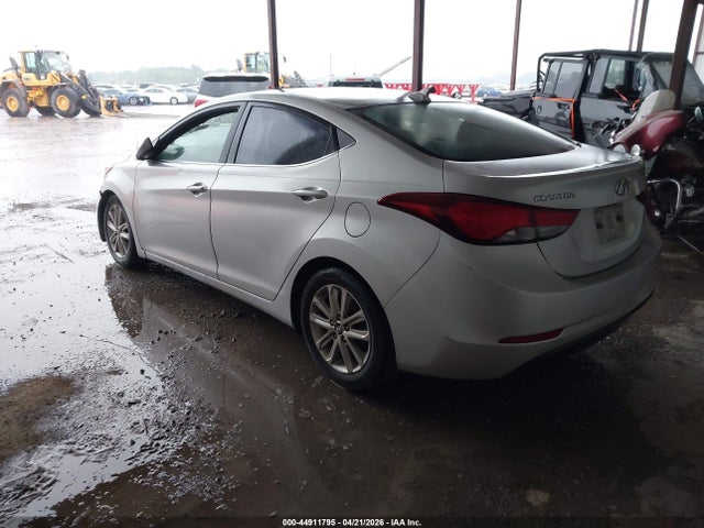 HYUNDAI ELANTRA SE - 3