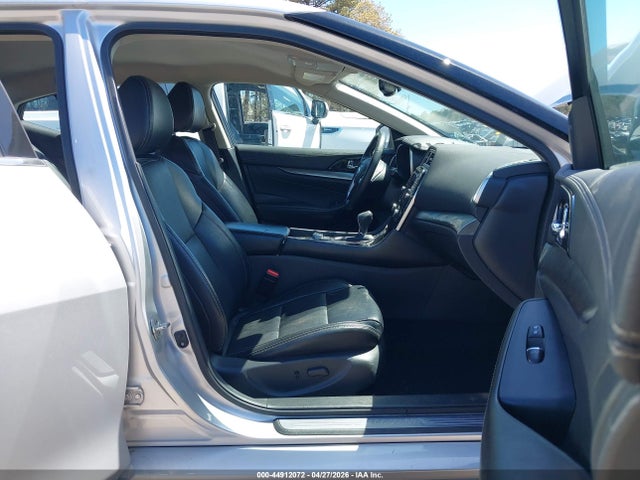 صورة 5 لـ 2021 Nissan MAXIMA SV XTRONIC CVT