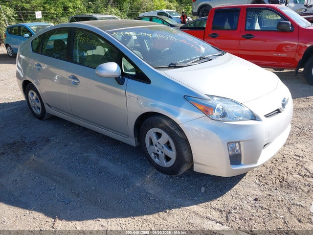 TOYOTA PRIUS - 1