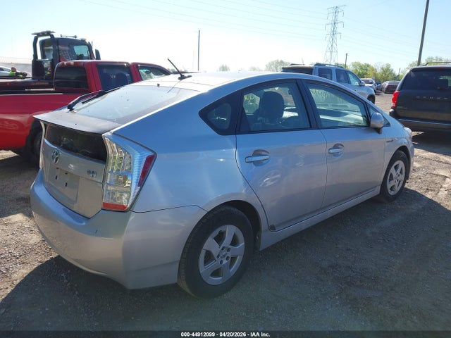 TOYOTA PRIUS - 4