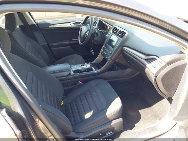 FORD FUSION SE - 5