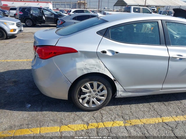 صورة 6 لـ 2012 Hyundai ELANTRA GLS