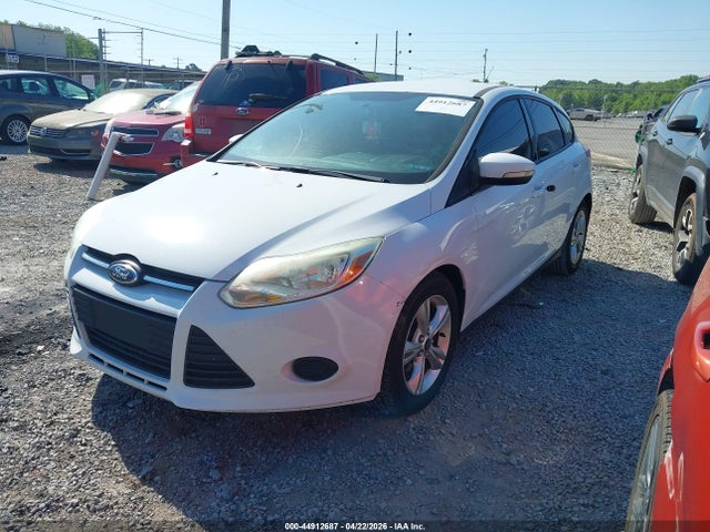 FORD FOCUS SE - 2