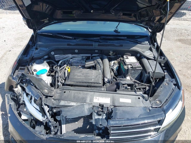 صورة 10 لـ 2018 Volkswagen JETTA 1.4T SE/1.4T WOLFSBURG EDITION