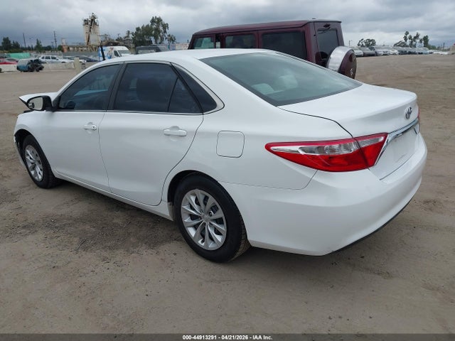 TOYOTA CAMRY - 3