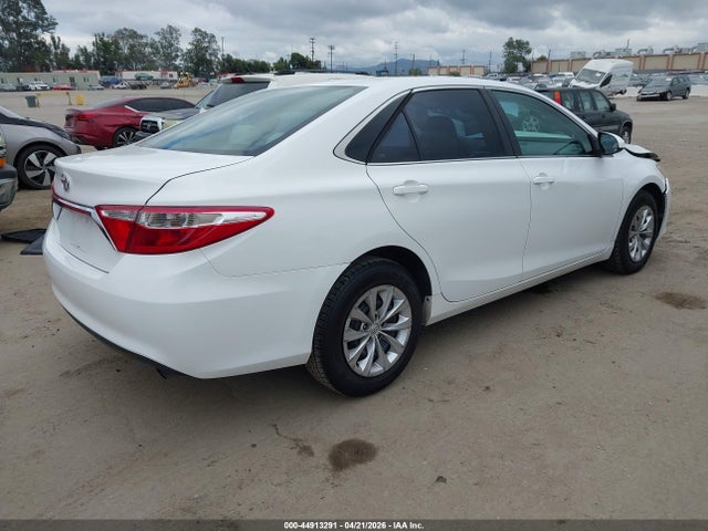 TOYOTA CAMRY - 4