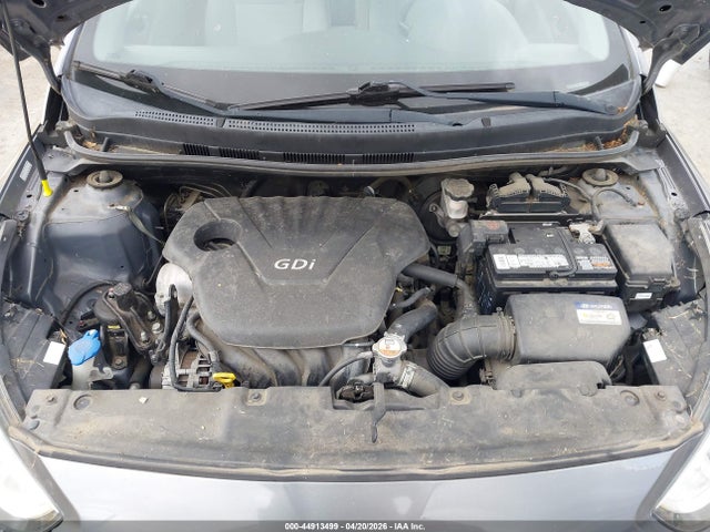 HYUNDAI ACCENT SE - 10