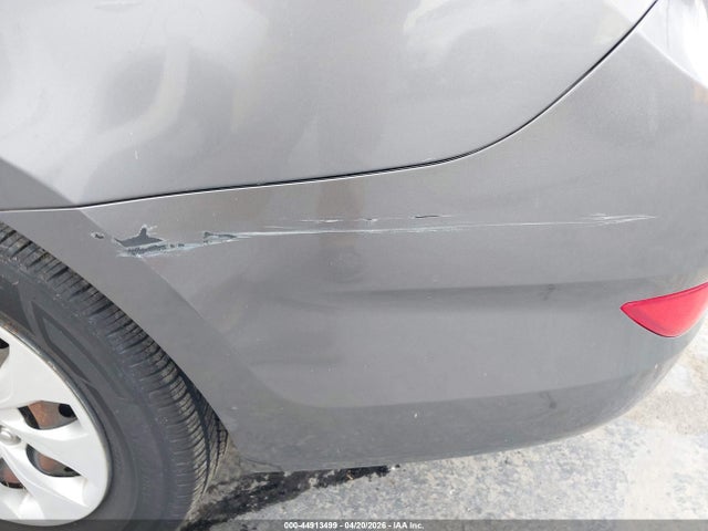 HYUNDAI ACCENT SE - 6