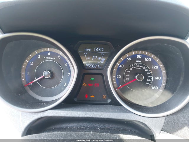 HYUNDAI ELANTRA SE - 7