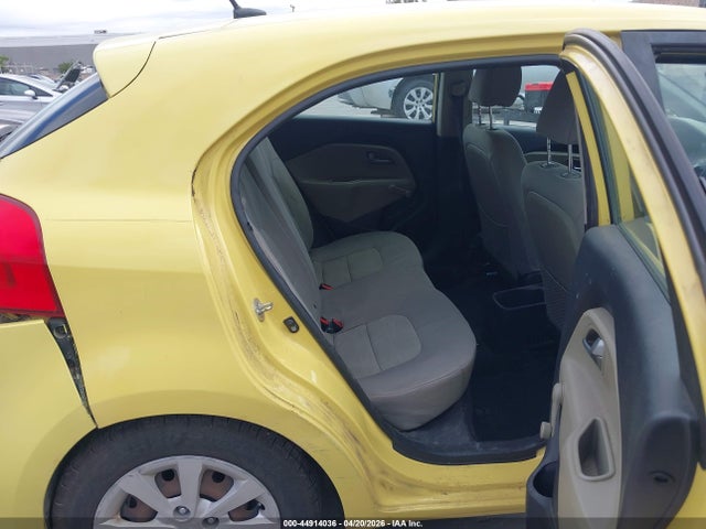 KIA RIO LX - 8