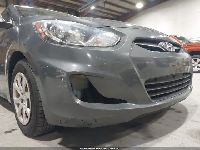 HYUNDAI ACCENT GLS - 6