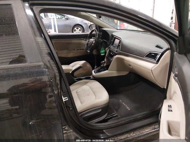 HYUNDAI ELANTRA VALUE EDITION - 5