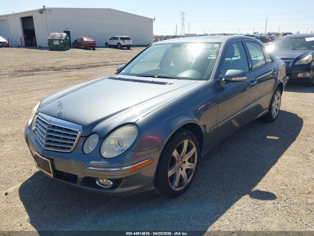 MERCEDES-BENZ E-CLASS - 2