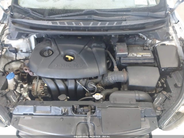 HYUNDAI ELANTRA LIMITED - 10