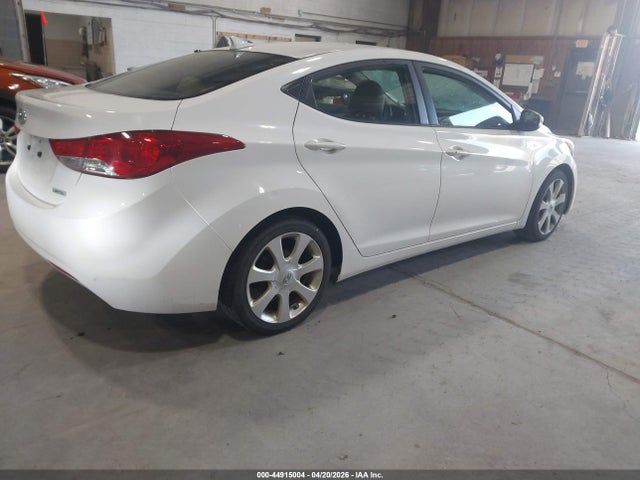 HYUNDAI ELANTRA LIMITED - 4