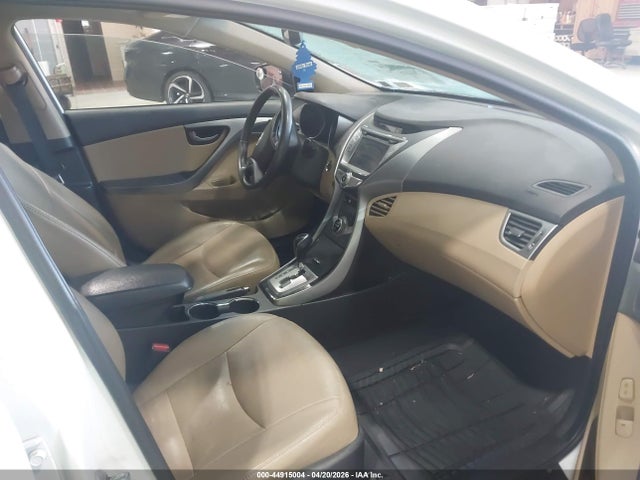 HYUNDAI ELANTRA LIMITED - 5