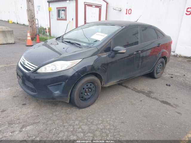 FORD FIESTA SE - 2