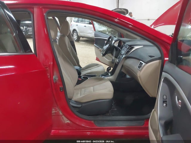 HYUNDAI ELANTRA GT - 5