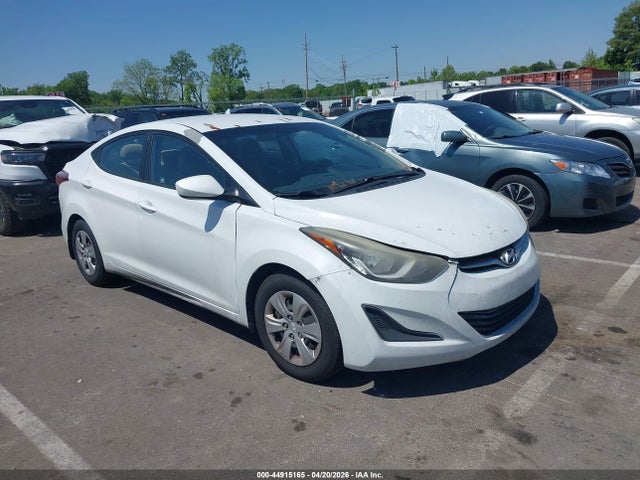 HYUNDAI ELANTRA SE - 1