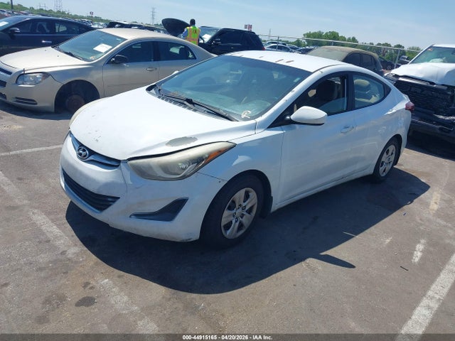 HYUNDAI ELANTRA SE - 2