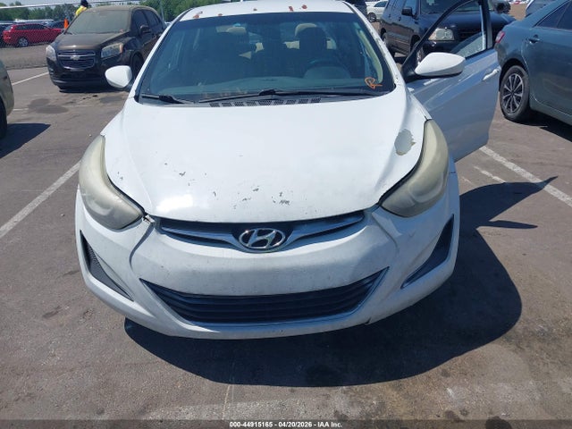 HYUNDAI ELANTRA SE - 6