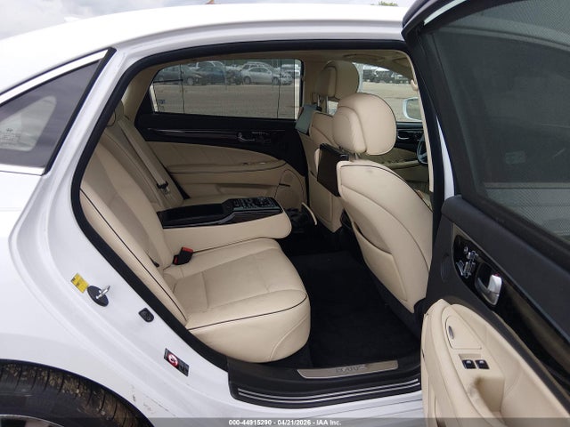 HYUNDAI EQUUS ULTIMATE - 8