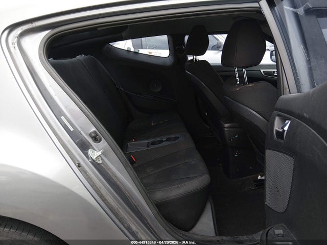 HYUNDAI VELOSTER BASE W/BLACK - 8