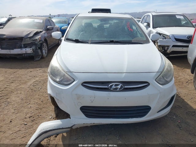 HYUNDAI ACCENT SE - 6