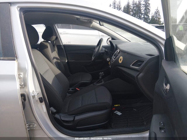 HYUNDAI ACCENT SE - 5