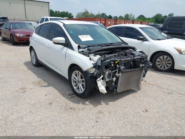FORD FOCUS SE - 1