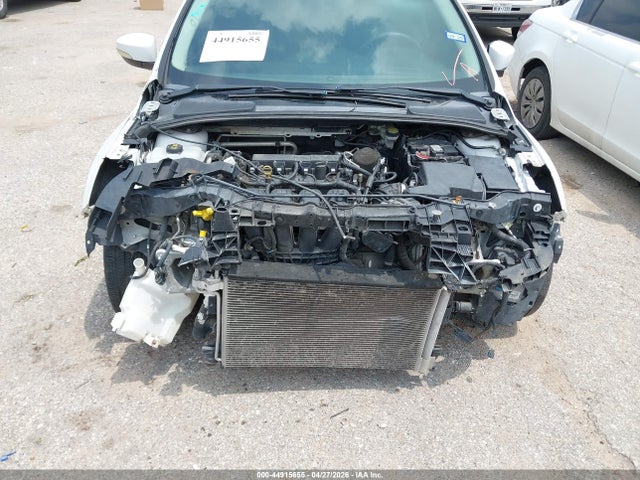 FORD FOCUS SE - 6