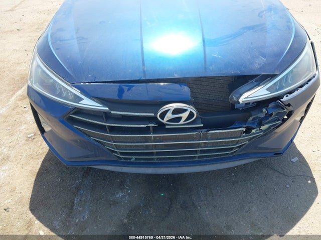 HYUNDAI ELANTRA SEL - 6