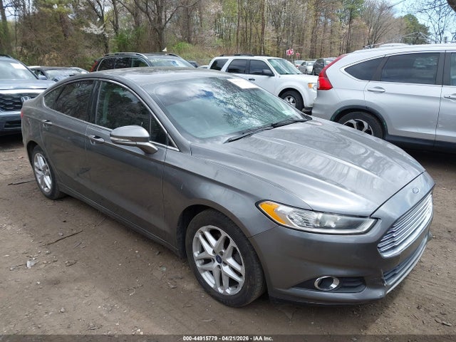 FORD FUSION SE - 1