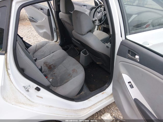 HYUNDAI ACCENT GS - 8