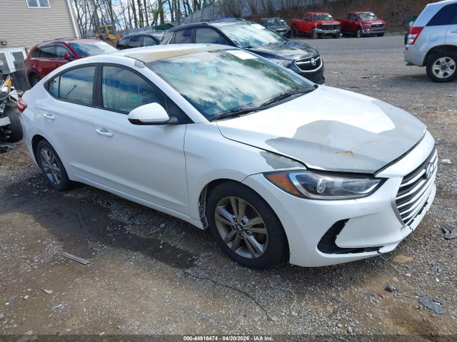 HYUNDAI ELANTRA SE - 1