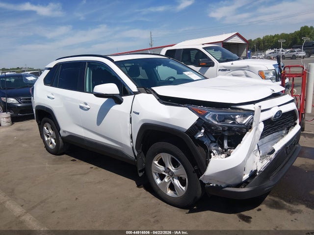 2019 TOYOTA RAV4 XLE