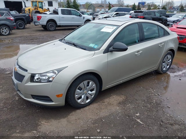 CHEVROLET CRUZE LS AUTO - 2