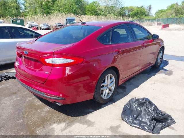 FORD FUSION SE - 4