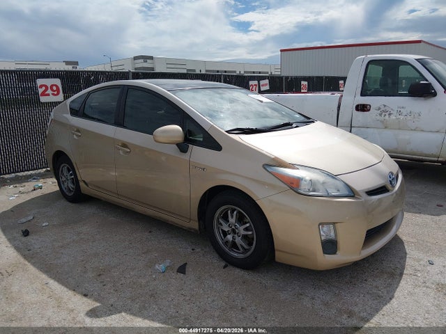 TOYOTA PRIUS - 1