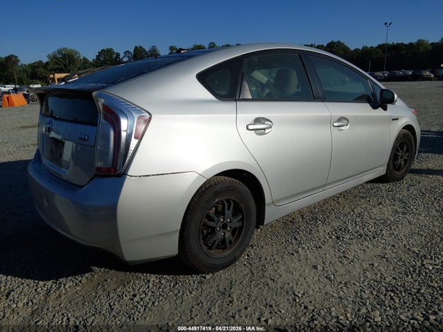 TOYOTA PRIUS - 4