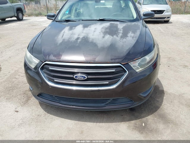FORD TAURUS SE - 6