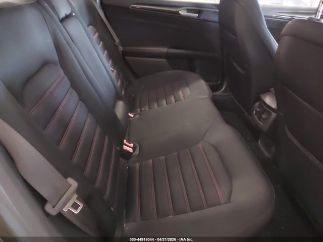 FORD FUSION SE - 8