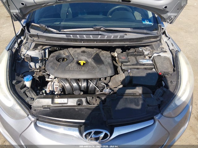 HYUNDAI ELANTRA SE - 10