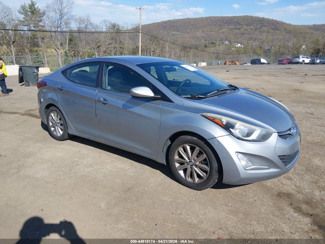 HYUNDAI ELANTRA SE - 1