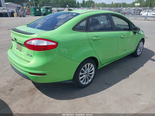 FORD FIESTA SE - 4