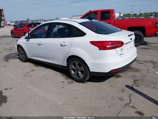 FORD FOCUS SE - 3
