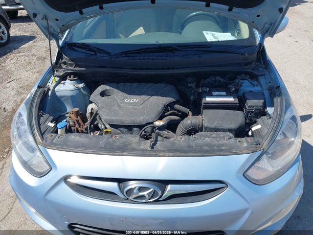 HYUNDAI ACCENT GLS - 10